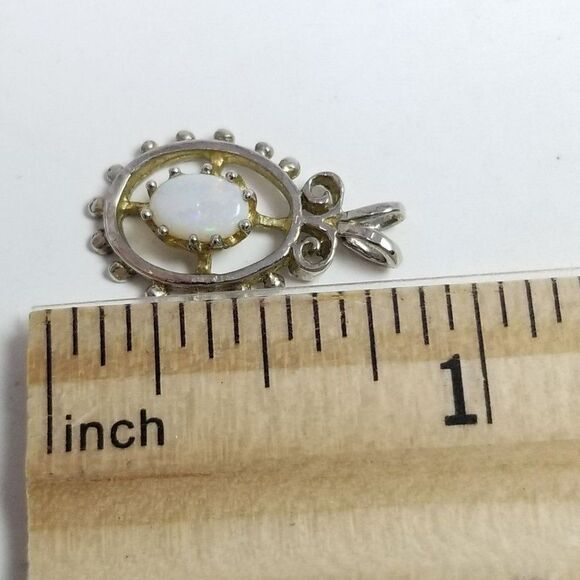 Vintage Small Oval Created White Opal Pendant / Charm, October Birthstone Estate - Picture 5 of 7